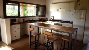 Mikroaaltouuni, uuni, liesi