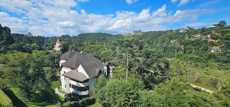 ์ํผ๋ฆฌ์ด ํธ๋ฆฌํ๋ฃธ, ํํฐ์ค, ์ฐ ์ ๋ง | ์ฐ ์ ๋ง