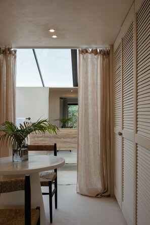 Dining - Aesthetic Design Suite Fuego with Pool (Cancún)
