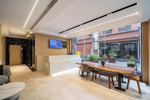 Lobby lounge - Homeinn Ripple Yun Hotel (Shanghai Songjiang Chedun Film and Television Park) (Shanghai)