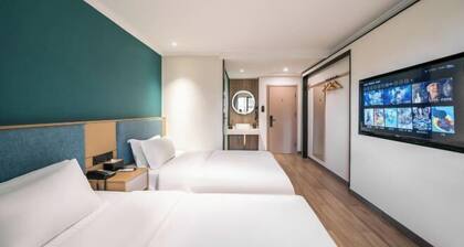 Homeinn Ripple Yun Hotel (Shanghai Songjiang Chedun Film and Television Park)