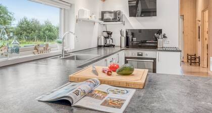 "Imke" - 1km from the sea by Interhome