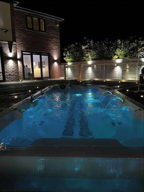 House | Pool | Indoor pool - Branksome 4-house Sleeps 8 With Hot Tub & Parking (Worcester)