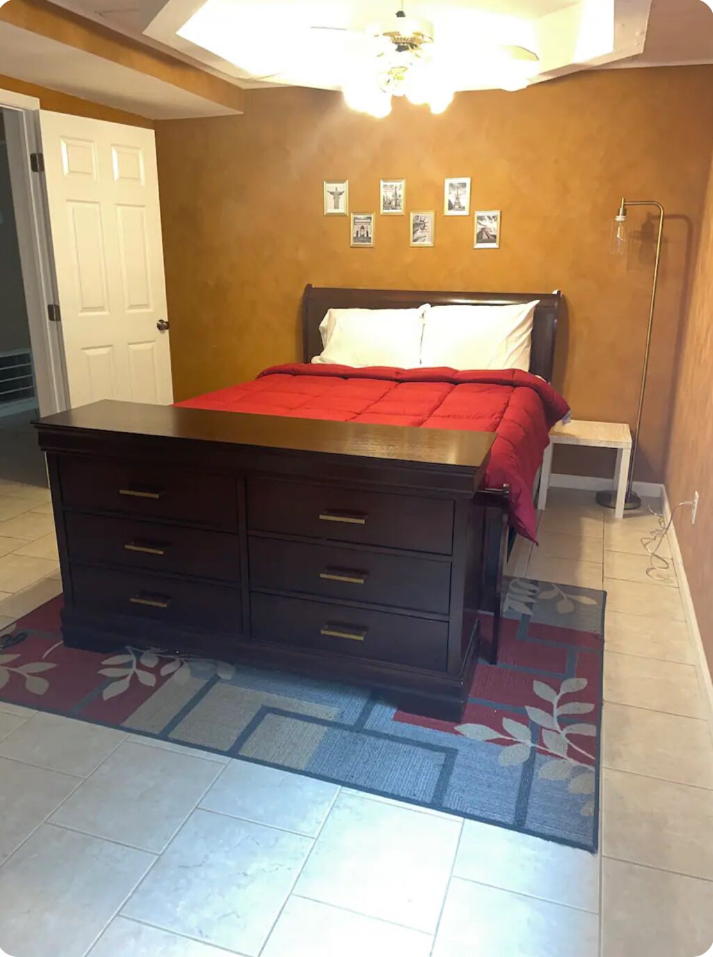 Charming 2-bedroom basement suite-15 min from Lakepoint Sports private entrance