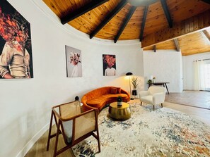 Interior - Unique Round House w/ Fire Pit (Desert Hot Springs)