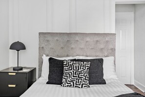 1 Schlafzimmer, Bügeleisen/Bügelbrett, Reisekinderbett, kostenloses WLAN