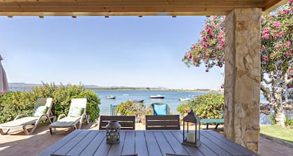 Villa Lydia in Faro With 3 Bedrooms and 1 Bathrooms