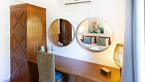 Unclassified image, 3 of 16, button - QV 14B - Casa da Pintora - Quinta Velha (Tavira)