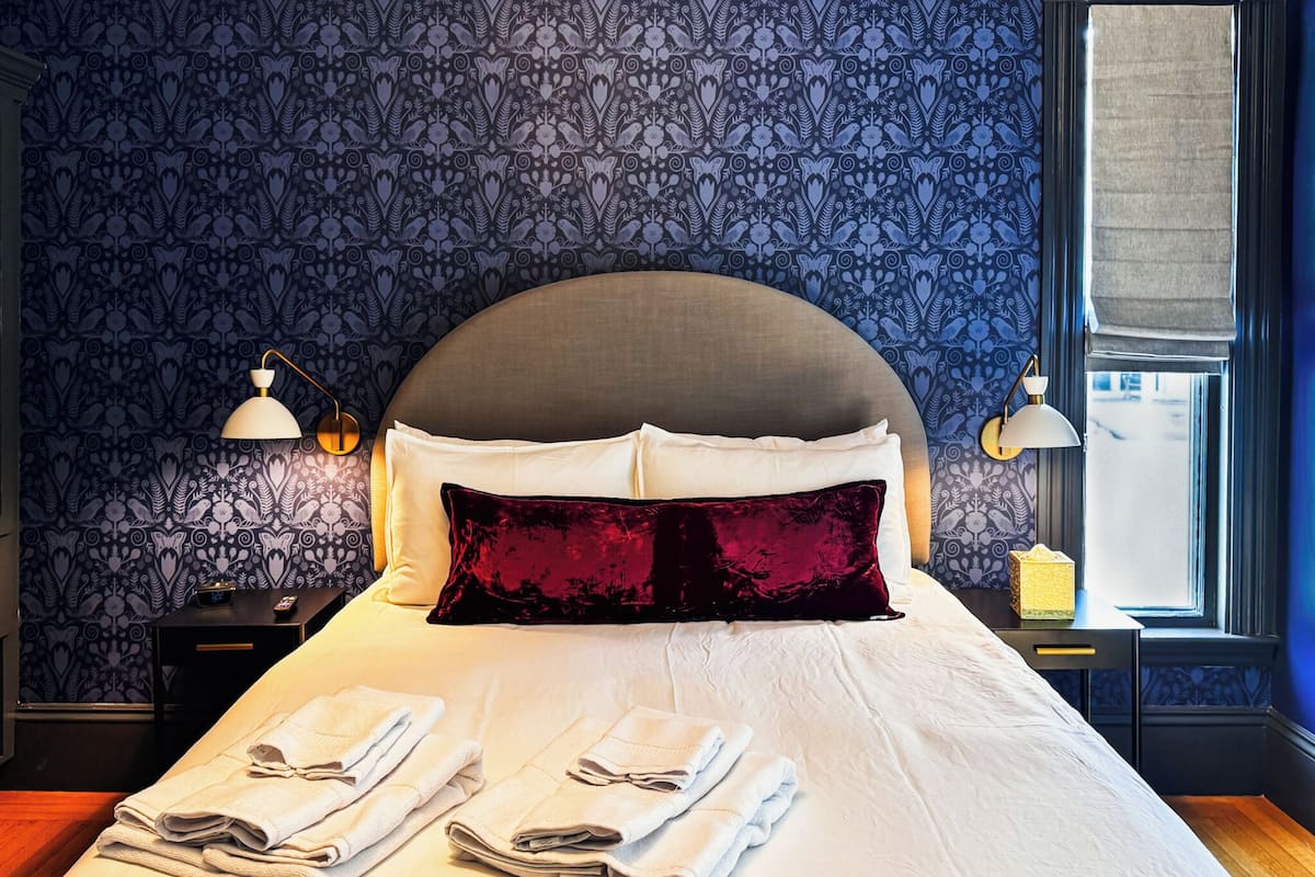 Suite, 1 letto queen, non fumatori, angolo cottura | 1 camera, ferro/asse da stiro, Wi-Fi gratuito, lenzuola