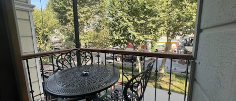 Chambre Double Standard, balcon, vue ville | Balcon