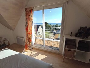 3 soverom, strykejern/-brett, reiseseng for barn og wi-fi