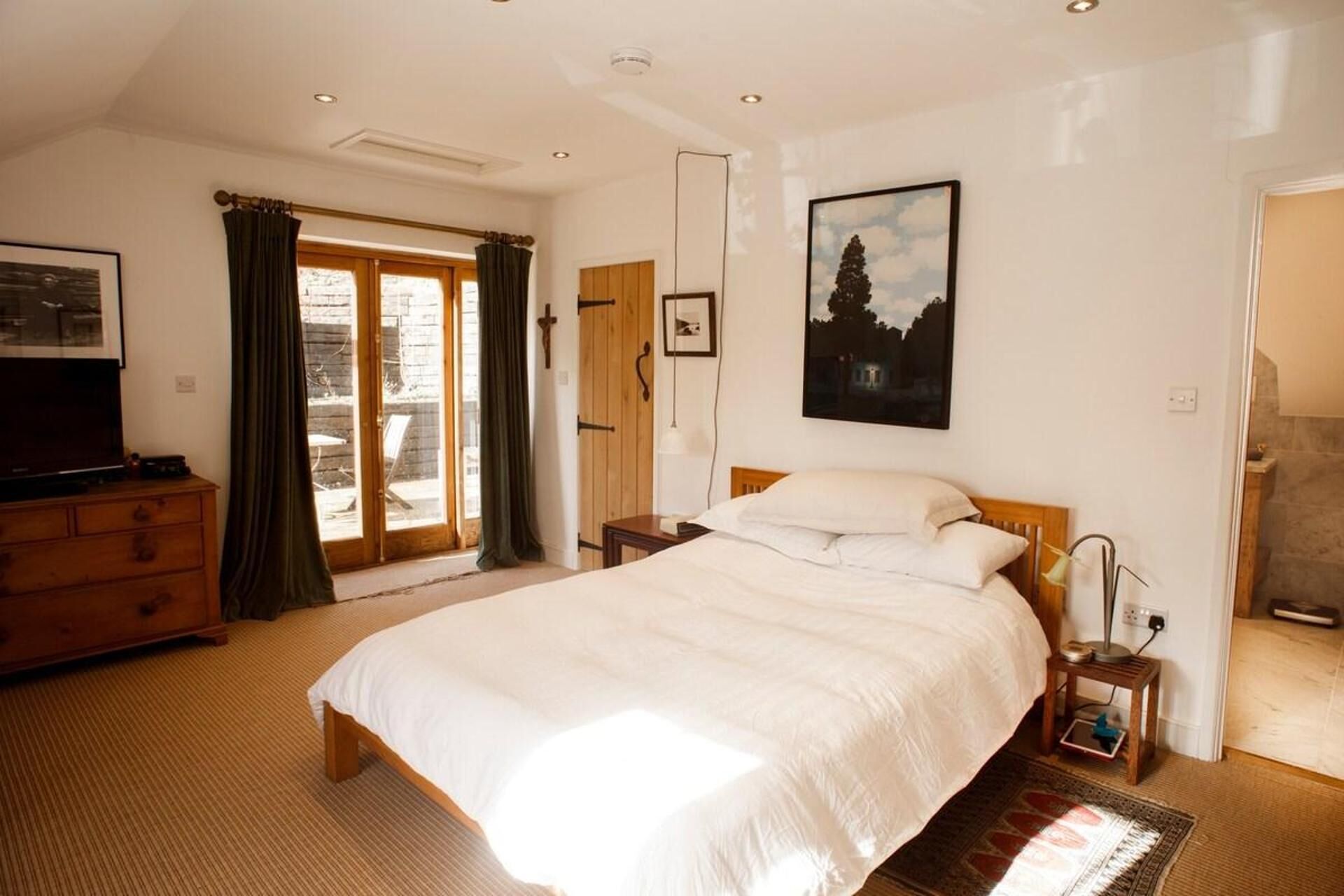Cottage | 4 bedrooms, free WiFi, bed sheets