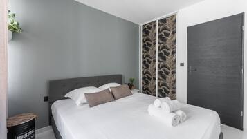 3 bedrooms, iron/ironing board, free WiFi, bed sheets