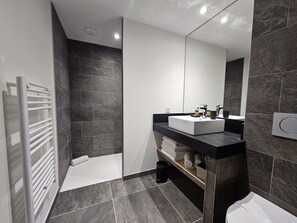 Haartrockner, Handtücher