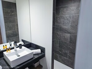 風筒、提供毛巾