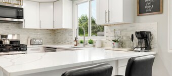 Charming 3-bedroom house in Roselle with Game room & fitness room