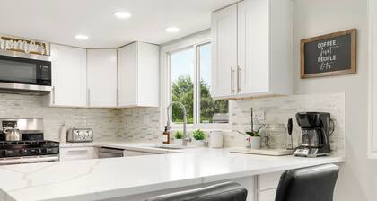 Charming 3-bedroom house in Roselle with Game room & fitness room