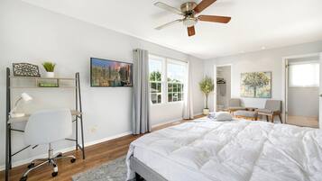 3 chambres, fer et planche à repasser, Wi-Fi, draps fournis