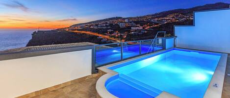 Villa (3 Bedrooms) | Front of property