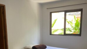 Unclassified image, 4 of 8, button - Hostal la casona (Guatapé)