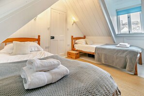 5 chambres, accès au Wi-Fi (inclus), literie fournie