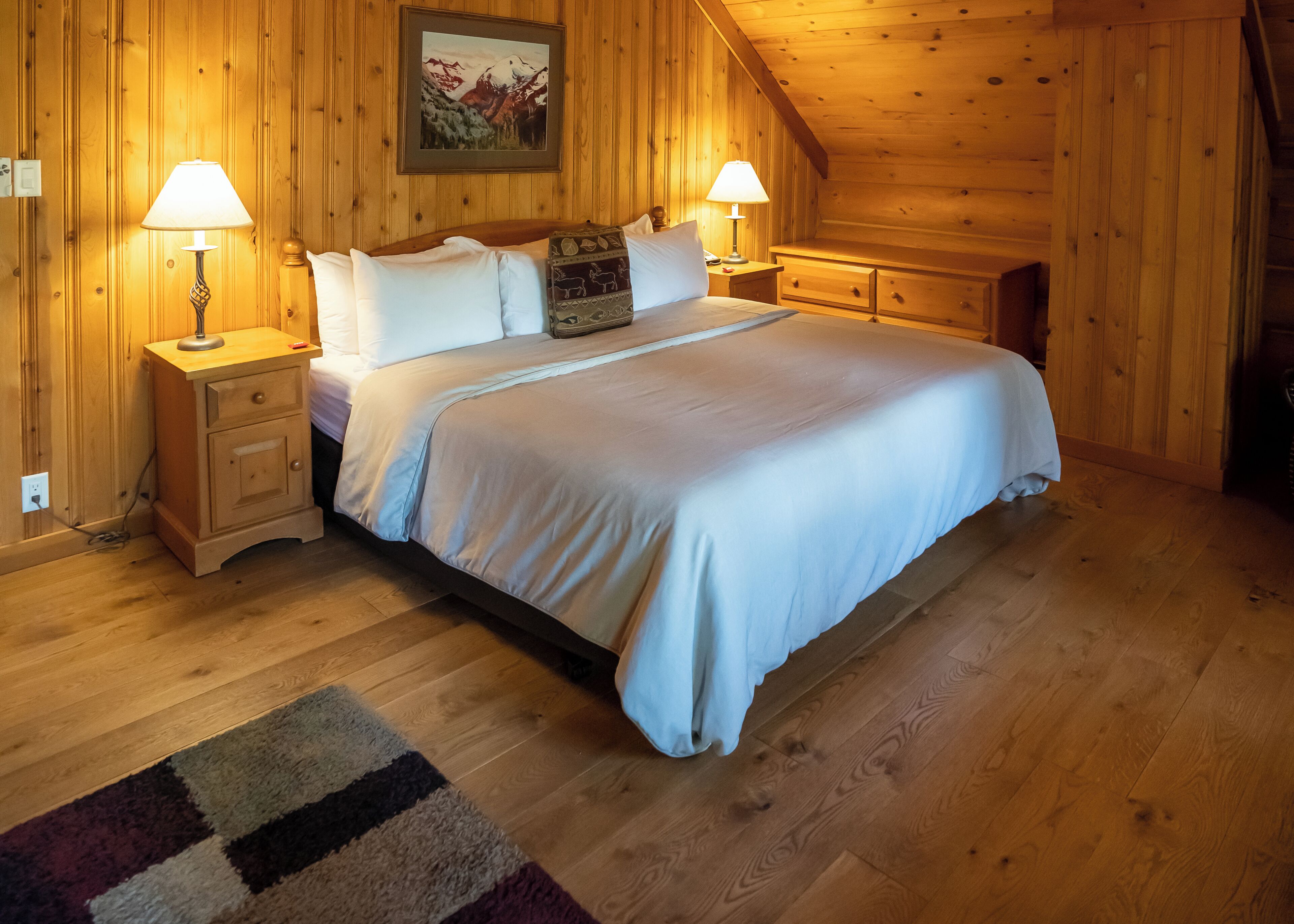 Zimmersafe, Schreibtisch, laptopgeeigneter Arbeitsplatz