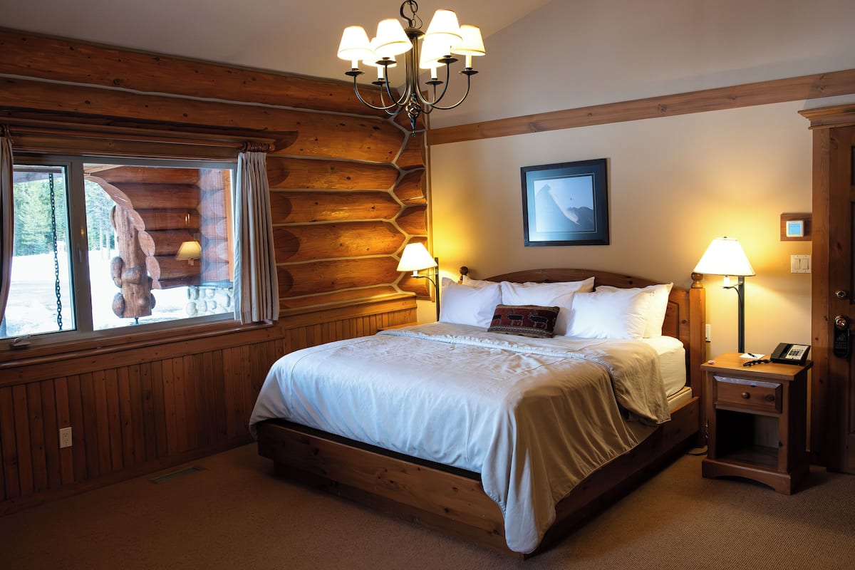 Luxury-Zimmer | Zimmersafe, Schreibtisch, laptopgeeigneter Arbeitsplatz