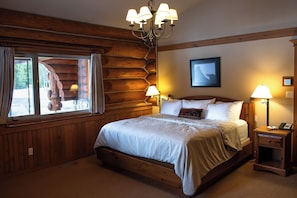 Zimmersafe, Schreibtisch, laptopgeeigneter Arbeitsplatz