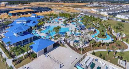 Spacious 10-Bedroom Family Retreat: Kid-Friendly Resort with Fun Amenities: