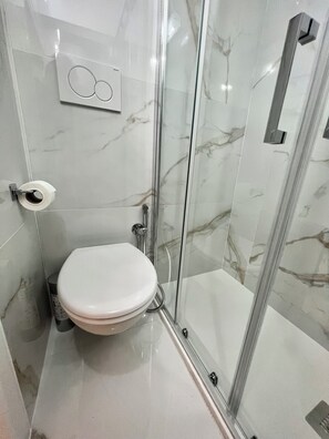 Free toiletries, hair dryer, towels, soap