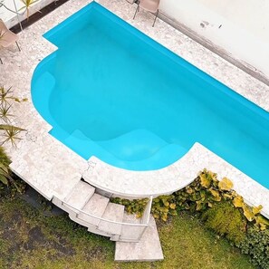 Alberca al aire libre 