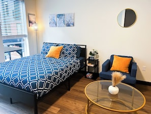 Smart TV - Chic Studio Apt with WiFi and Fitness Room in Downtown St. Louis (St. Louis)