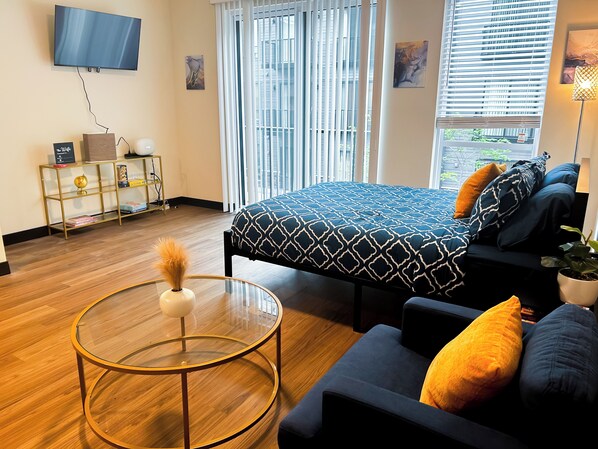 1 habitación, tabla de planchar con plancha, wifi y ropa de cama 