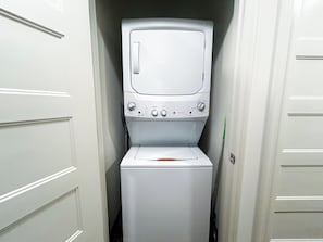 Interior - Chic Studio Apt with WiFi and Fitness Room in Downtown St. Louis (St. Louis)