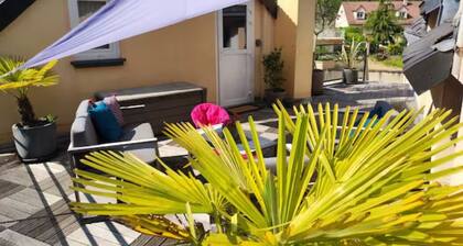 "Le Rooftop de la fontaine", in a quiet, green setting