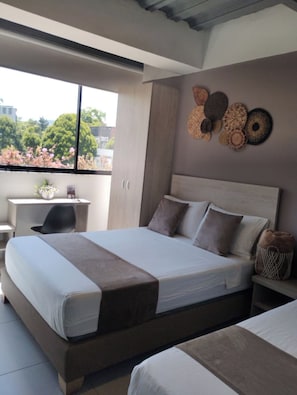 1 bedroom, bed sheets