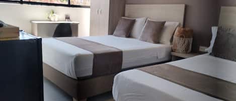 1 bedroom, bed sheets