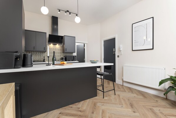Apartment, 1 Bedroom | Private kitchen | Electric kettle - Broughton Place (Liverpool)
