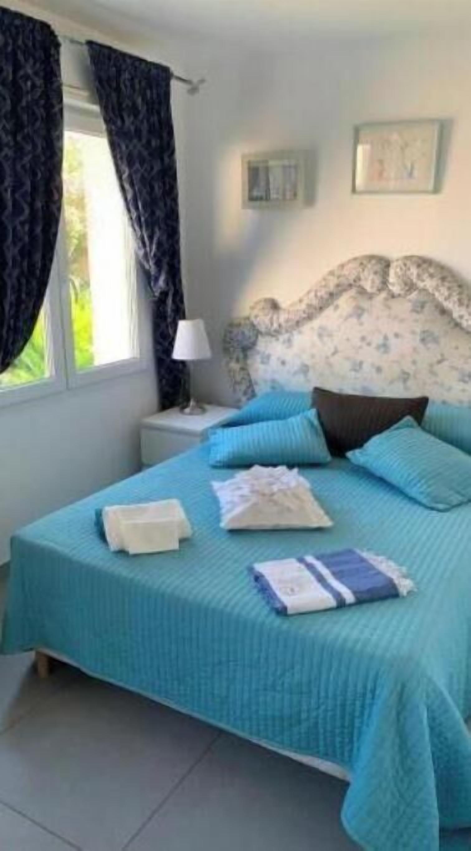 6 Schlafzimmer, Zimmersafe, Bügeleisen/Bügelbrett, Reisekinderbett