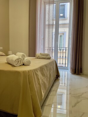 1 chambre, fer et planche à repasser, Wi-Fi, draps fournis