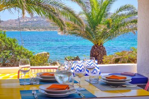 Outdoor dining - Villa Belò - Four Bedroom Villa, Sleeps 8 (La Maddalena)