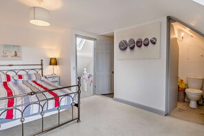 4 chambres, accès au Wi-Fi (inclus), literie fournie