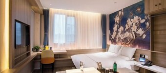Magnotel Hotel (Yixing Bus Station Tuanji Scenic Area)