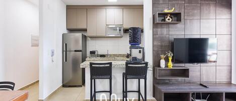 Fridge, microwave, oven, coffee/tea maker