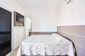 2 chambres, fer et planche à repasser, accès à Internet