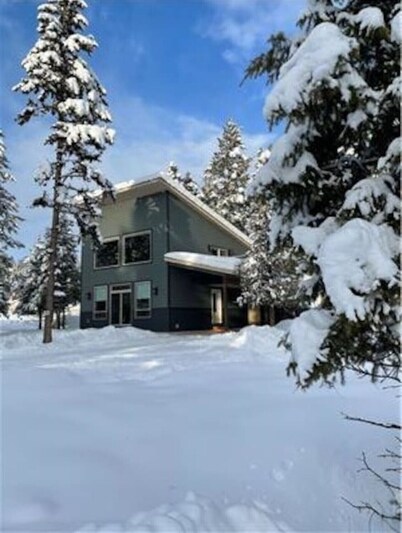Silvertip Trailhead 1. A newly built, Mountain Modern designed home in the Seeley Lake.