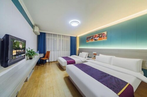Changsheng Hotel