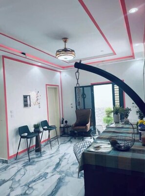 Dining - Chez Ndeye Amy Zac Mbao.
 (Dakar)