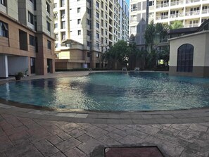 Apartment | Pool | Indoor pool - Cozy Apartment Oasis in San Dionisio (Parañaque)