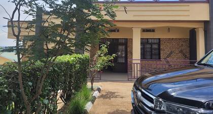 Kigali Luxe Apartment - Spacious 5 Bedrooms